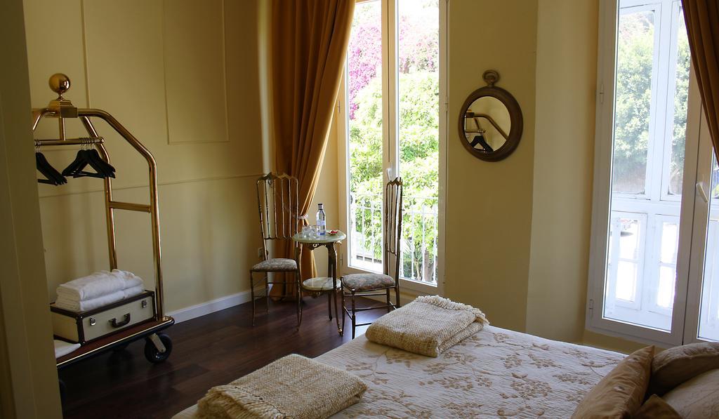 La Casa Azul + 2* Málaga